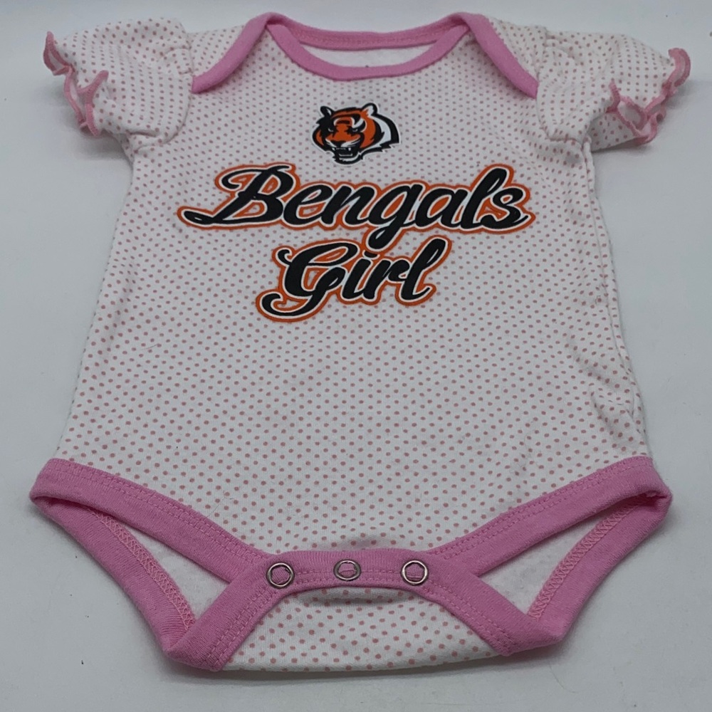 NFL Team Apparel Bengals Girl Baby Bodysuit Pink White Size 0-3 Months